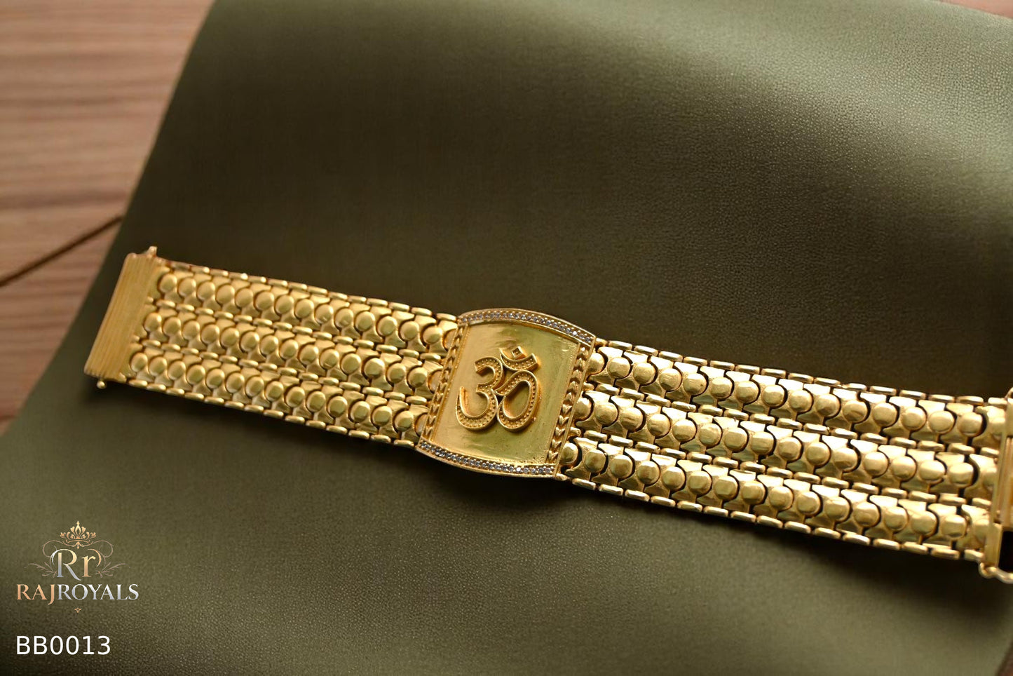 OM Logo Design Mens Fashion Diamond Bracelet BB0013