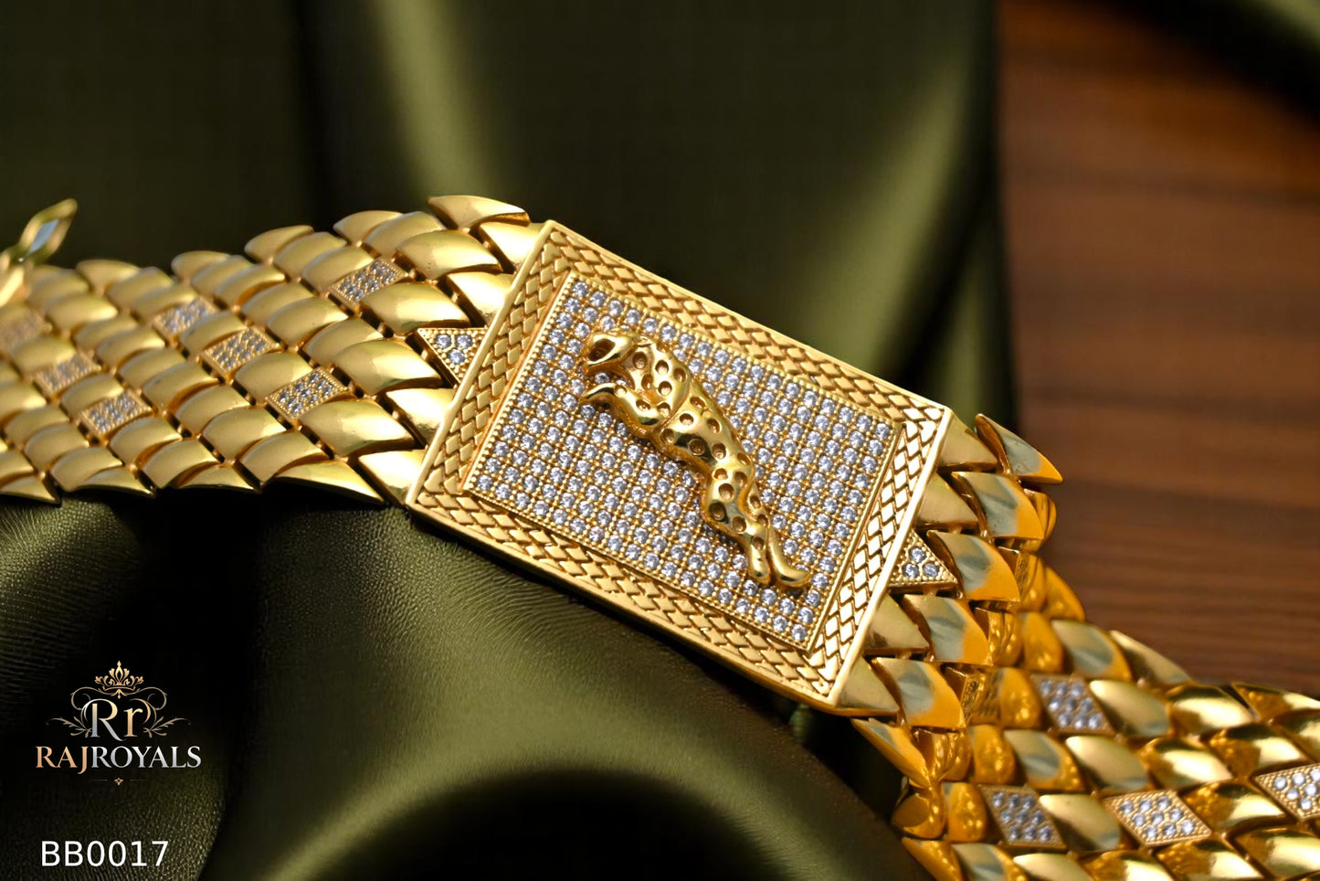 Exclusive jaguar logo with cz Men’s Fashion Bracelet BB0017