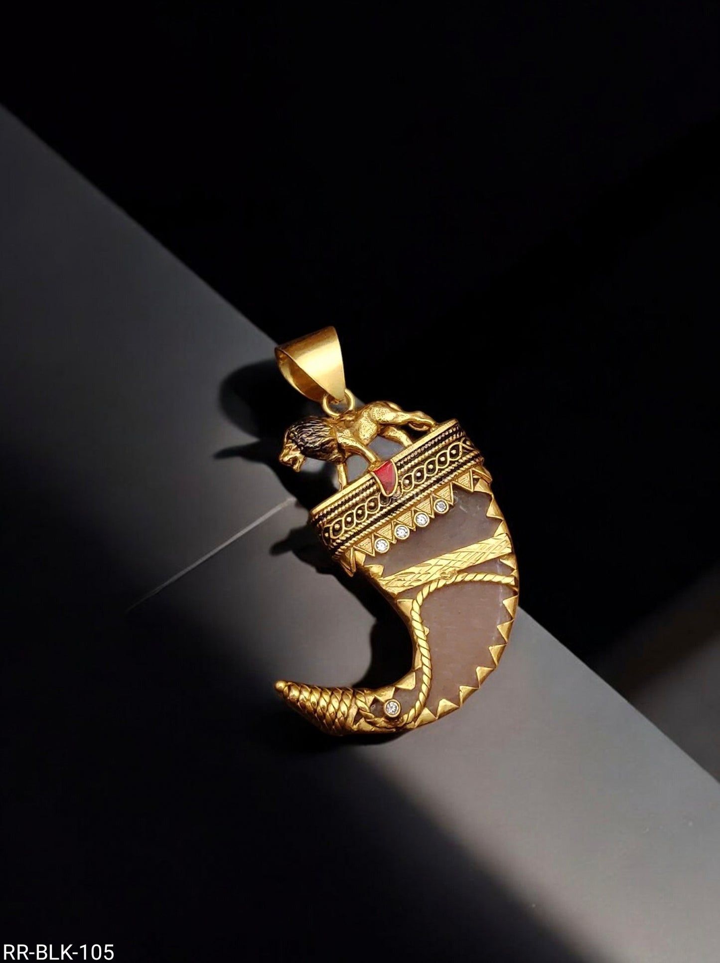 Artificial nail Rajwadi lion Logo Design antique Pendant RR.BLK.105