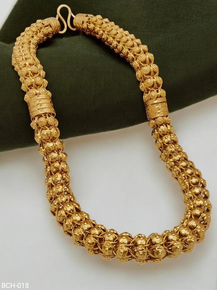 Premium Cape With Pipe Design Chain for Men BCH.05