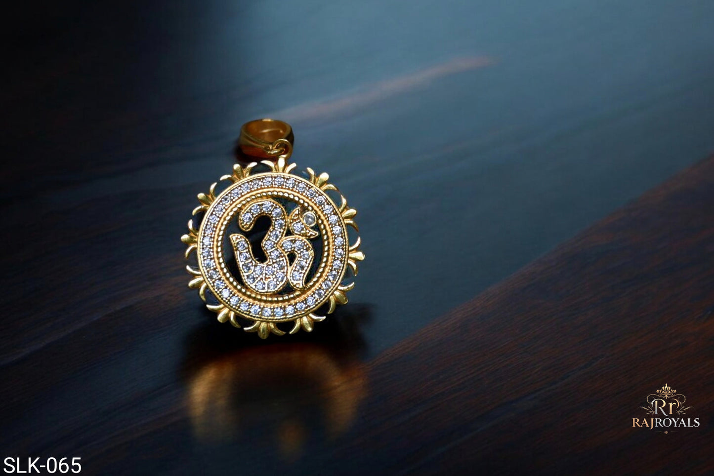 Full ston work with om logo SKL.065